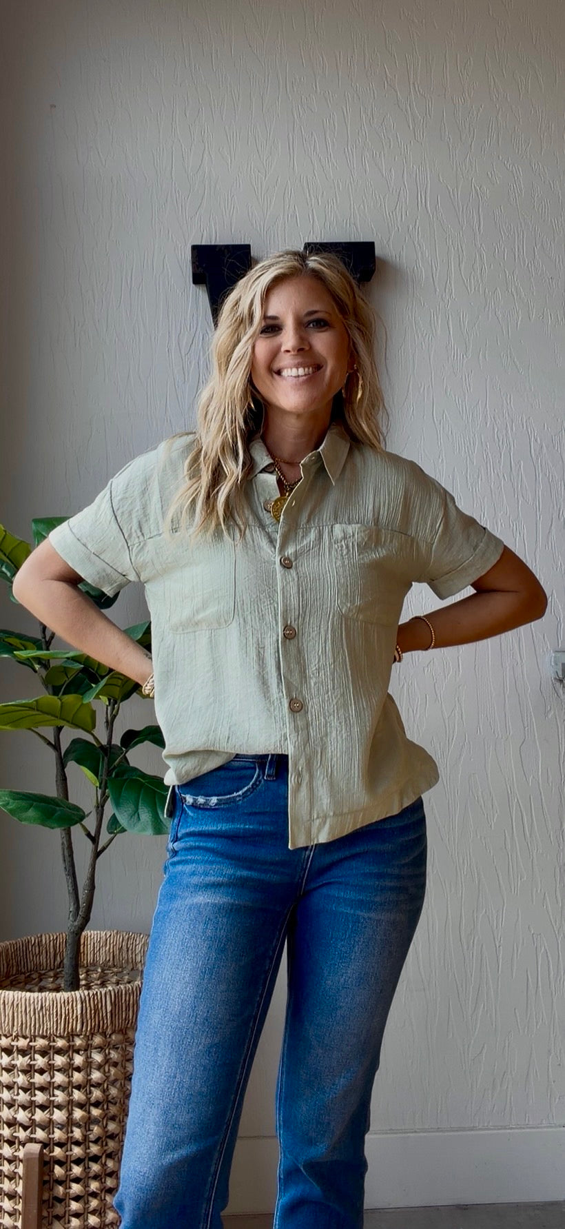 Sage Pocket Button Up
