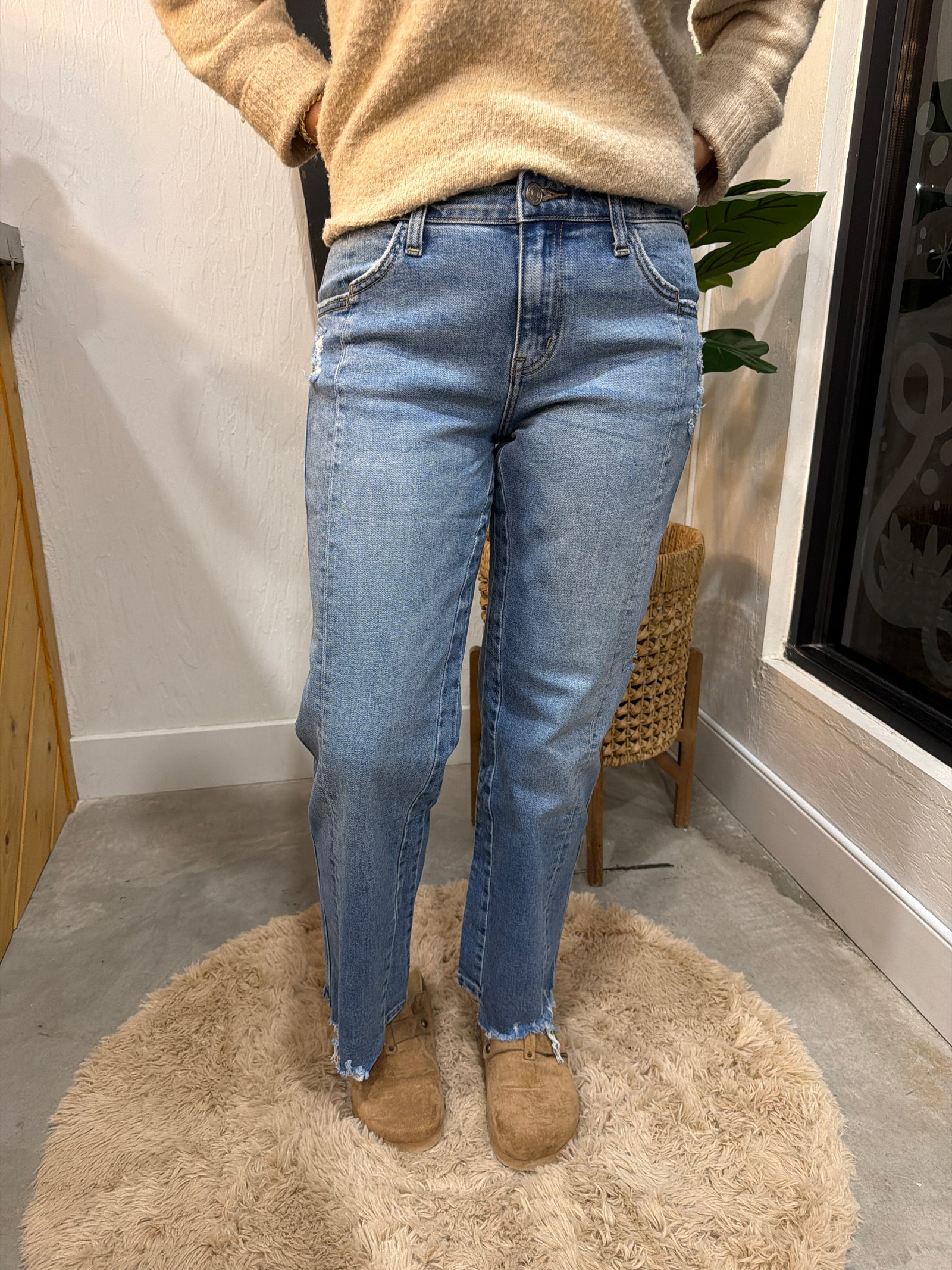 KanCan Mid Rise True Straight